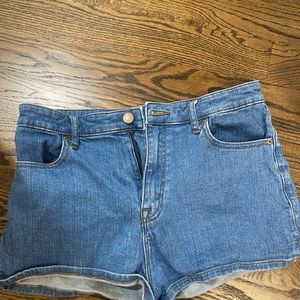 Urban outfitters high waisted shorts 31W.